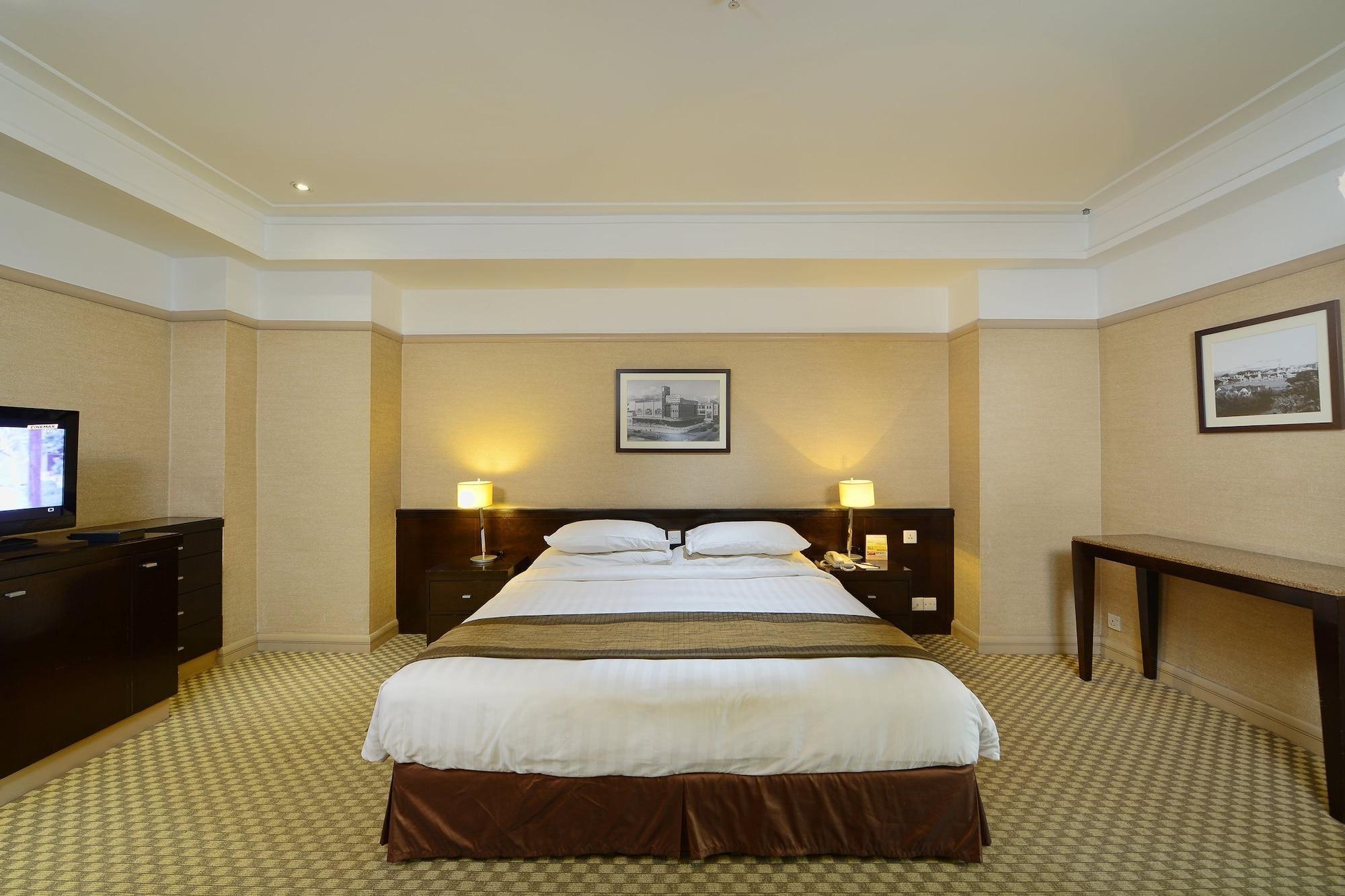 Pacific Regency Hotel Suites Kuala Lumpur Zewnętrze zdjęcie A bedroom at the hotel