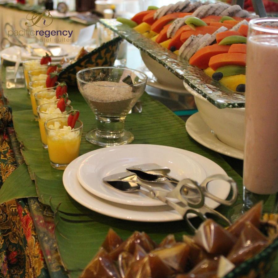 Pacific Regency Hotel Suites Kuala Lumpur Zewnętrze zdjęcie A dessert buffet