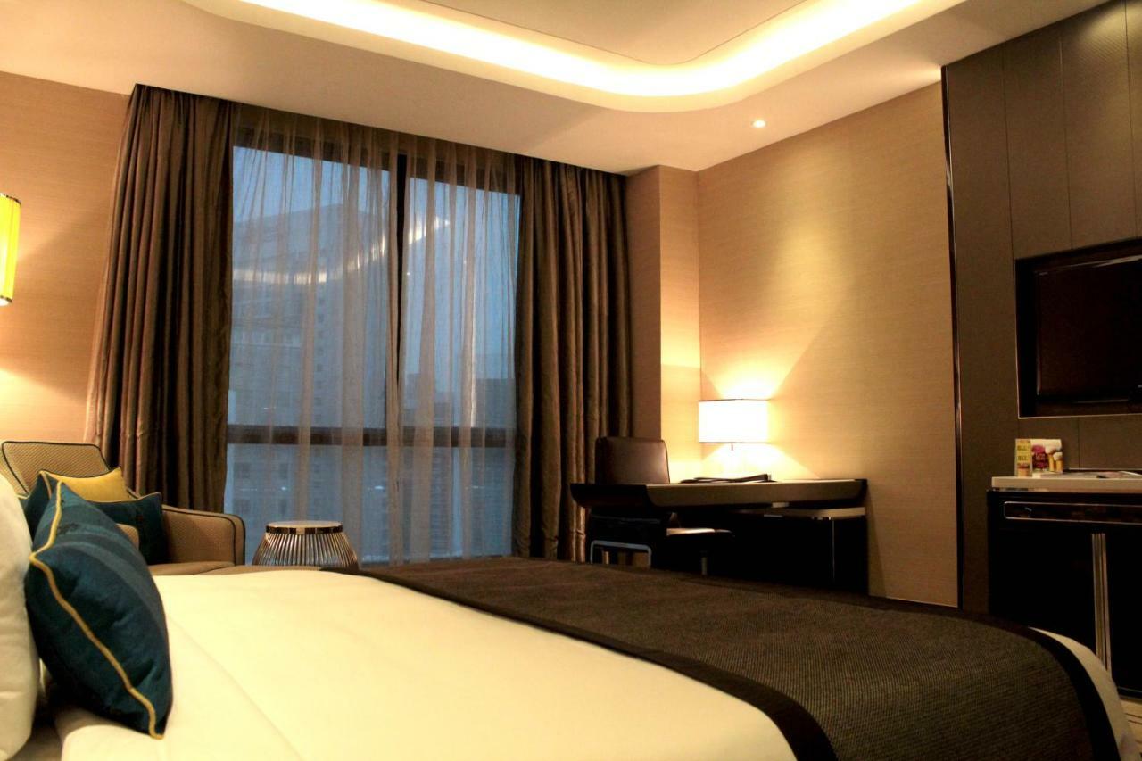 Pacific Regency Hotel Suites Kuala Lumpur Zewnętrze zdjęcie A room at the hotel
